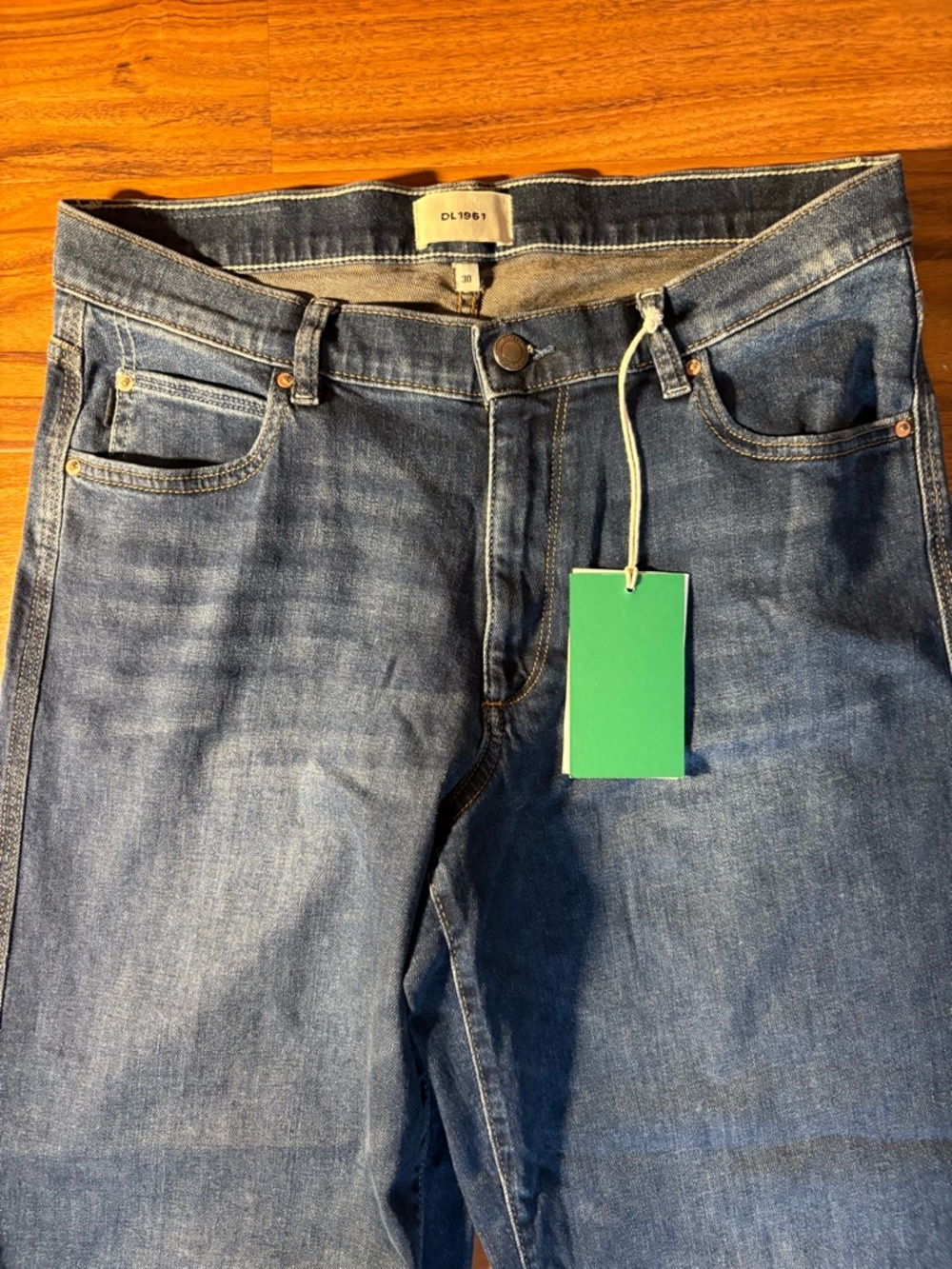 DL1961 Thea Boyfriend Jeans Bluffview Cuffed Size 30 NWT